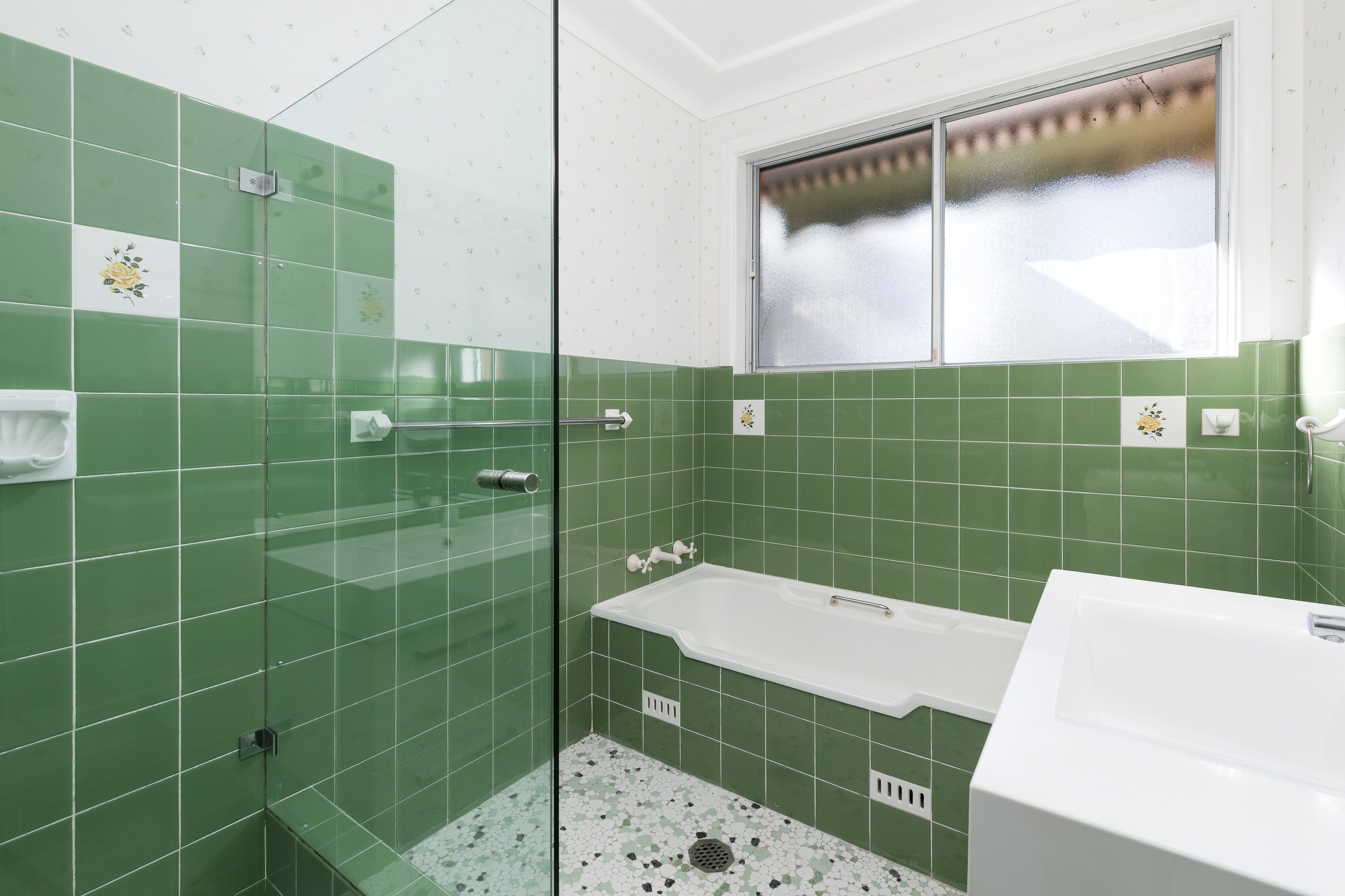 15 Queanbeyan Avenue MIRANDA 2228