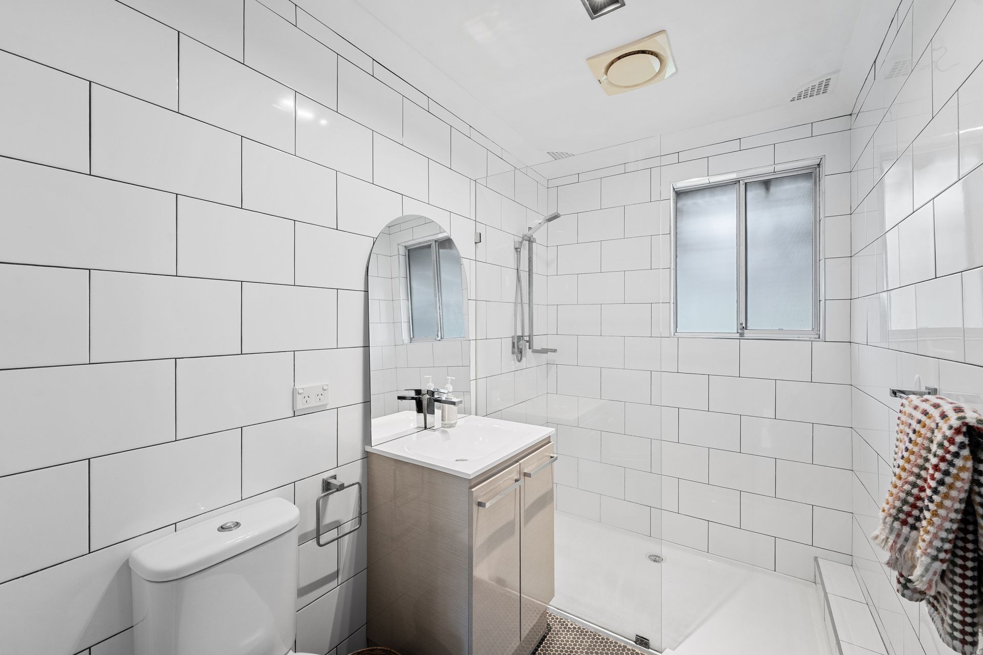 21 Judith Anne Drive, Berkeley Vale, Berkeley Vale - Thumbnail 6