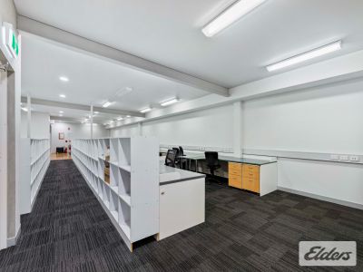 HIGH END OFFICE WITH 16 CAR PARKS!