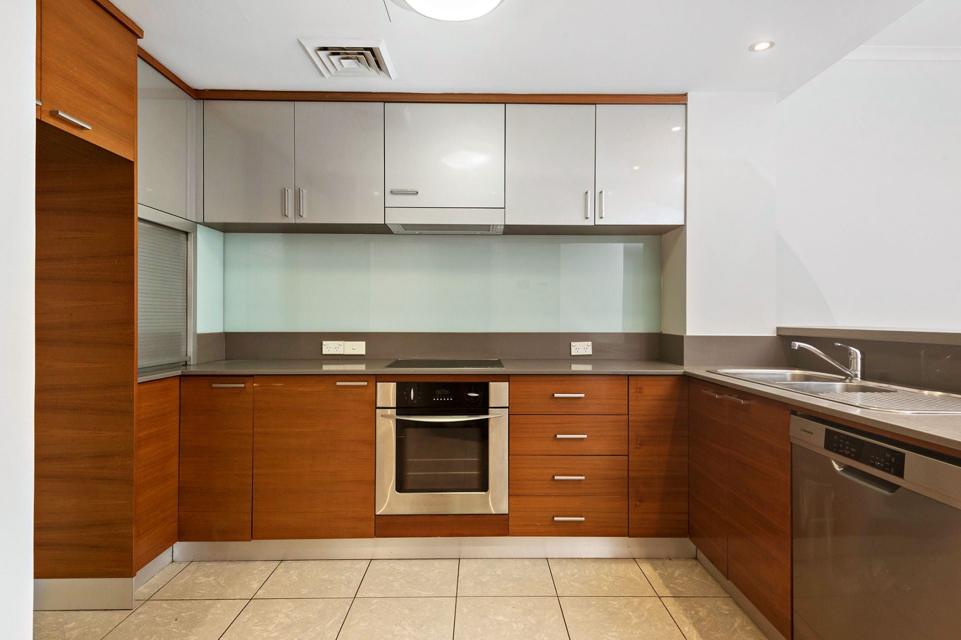 2/10 Darley Road, Manly, Manly - Thumbnail 2