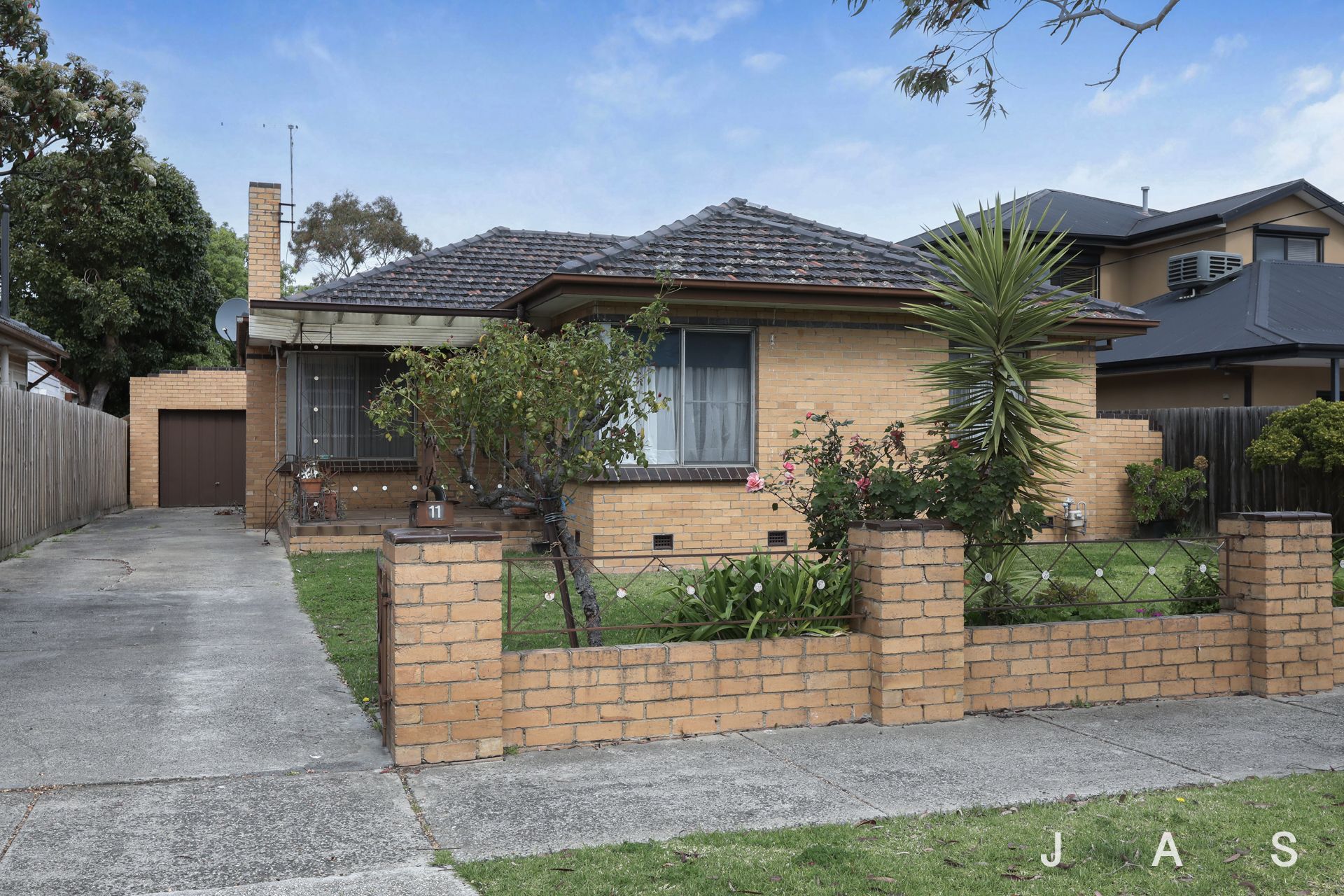 11 Emu Road Maidstone VIC, Maidstone - Thumbnail 2