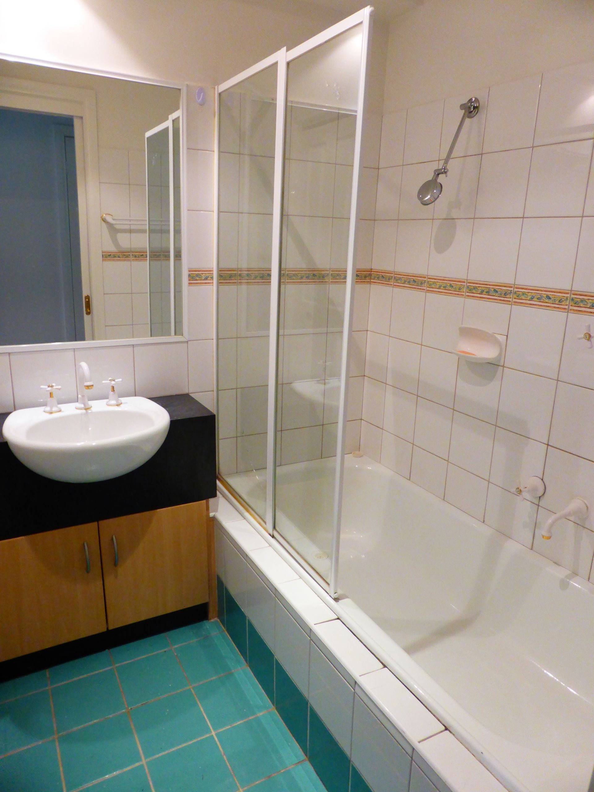 Spacious Living in Excellent Location!