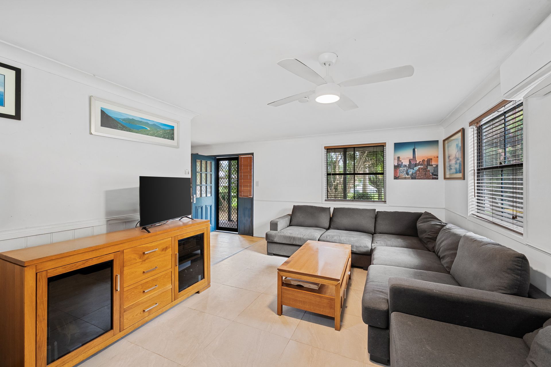 17 Barclay Avenue, Mannering Park NSW, Mannering Park - Thumbnail 4