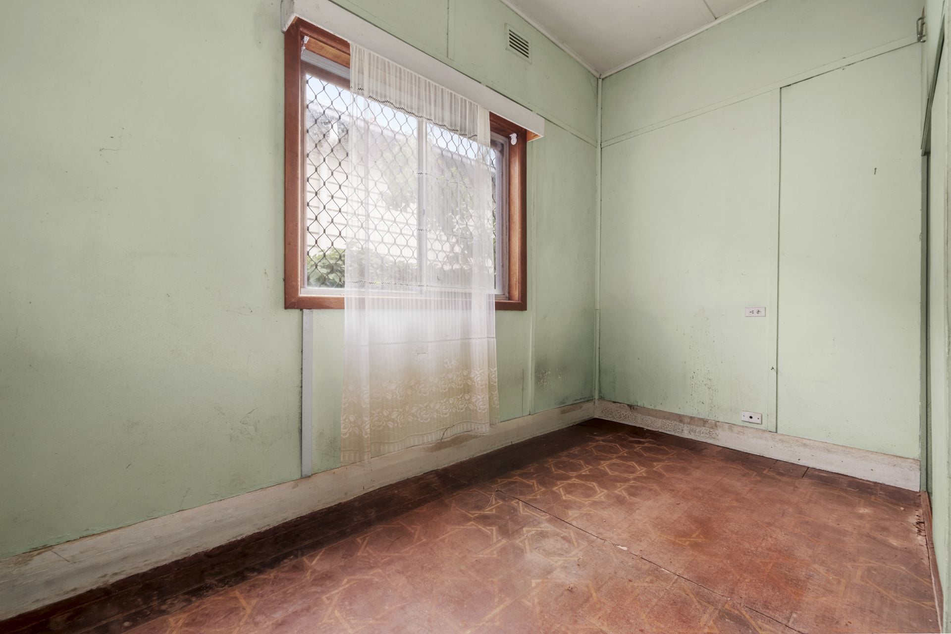 Unlimited Potential In A Blue-Chip Location!