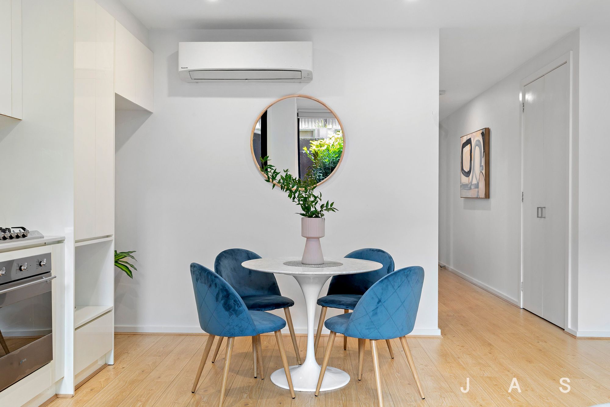 6/25 Somerville Road Yarraville VIC, Yarraville - Image 1