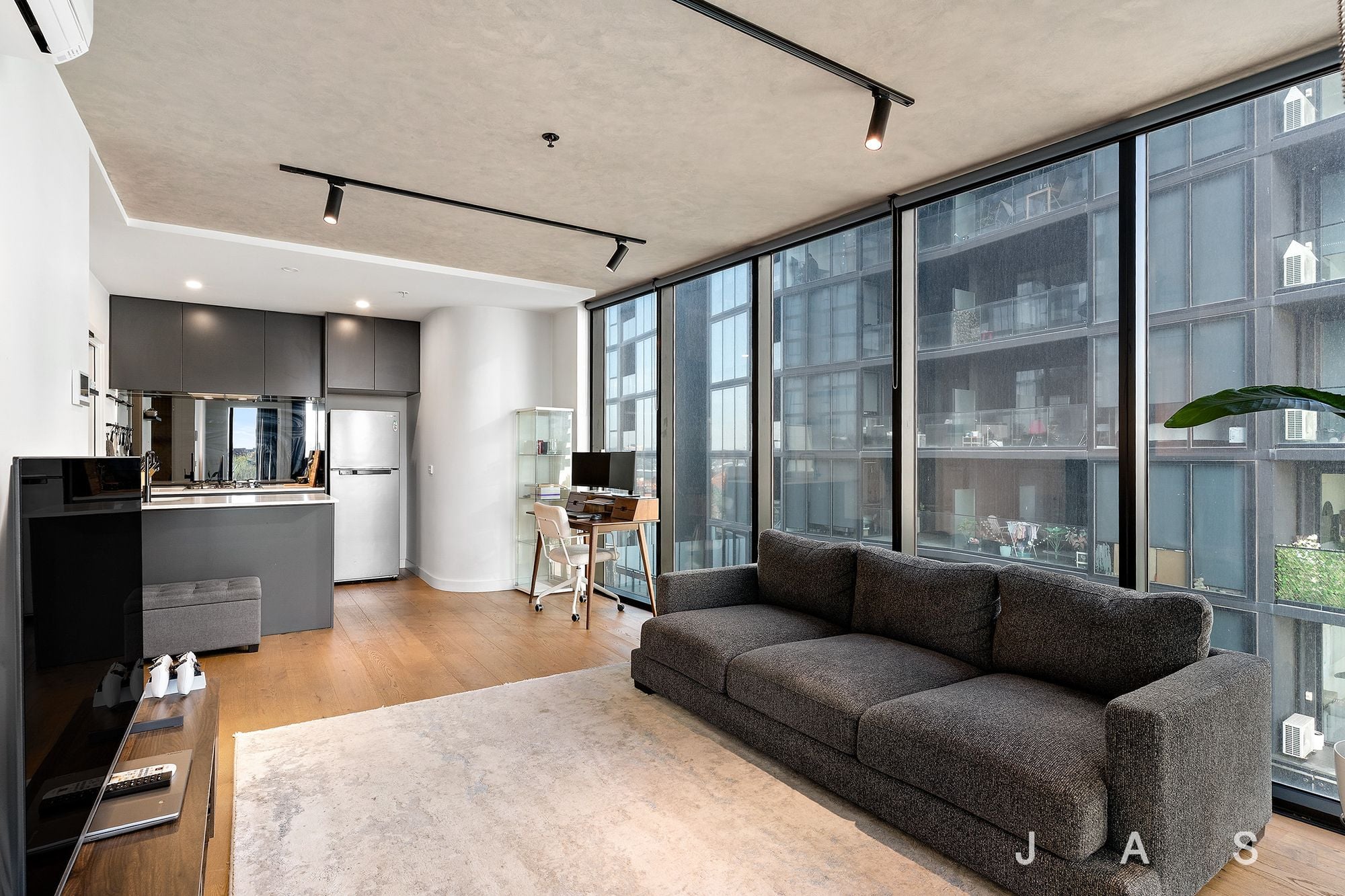 707/6 Joseph Road Footscray VIC, Footscray - Thumbnail 2