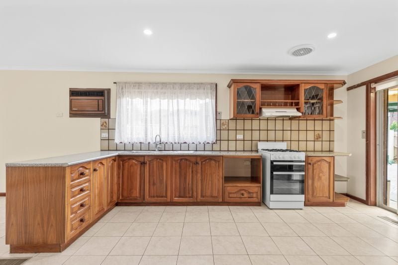 34 Bickley Avenue, Thomastown