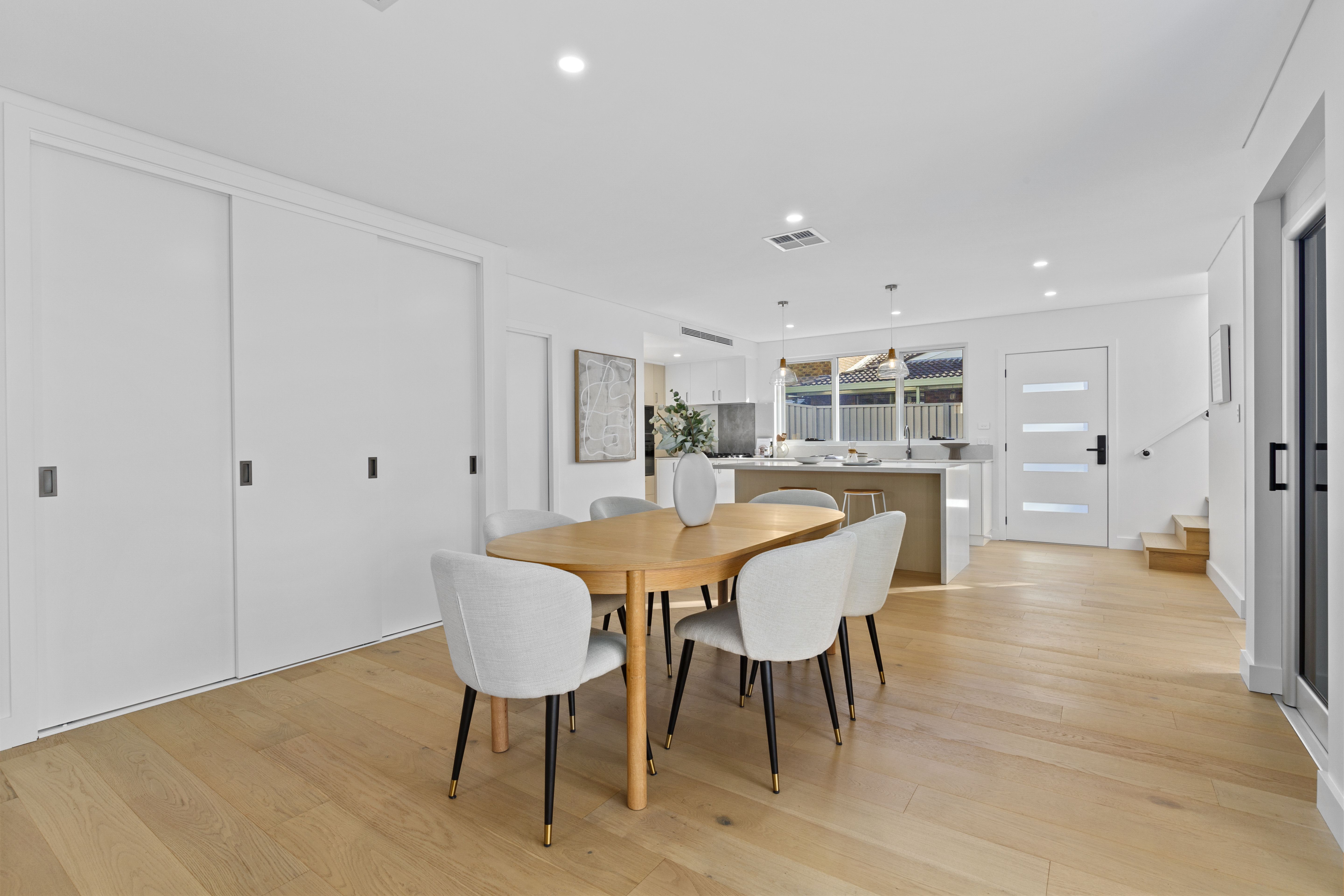 1/99 Yathong Road CARINGBAH 2229