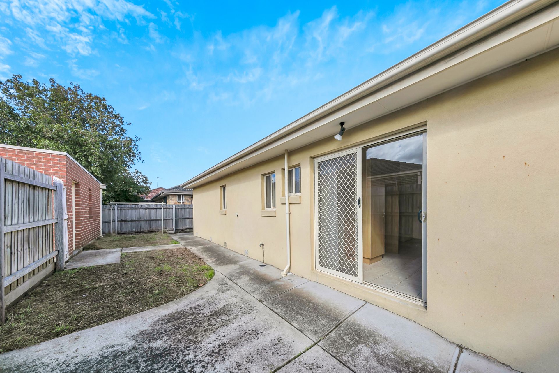 Great Location, Lovely Home!!