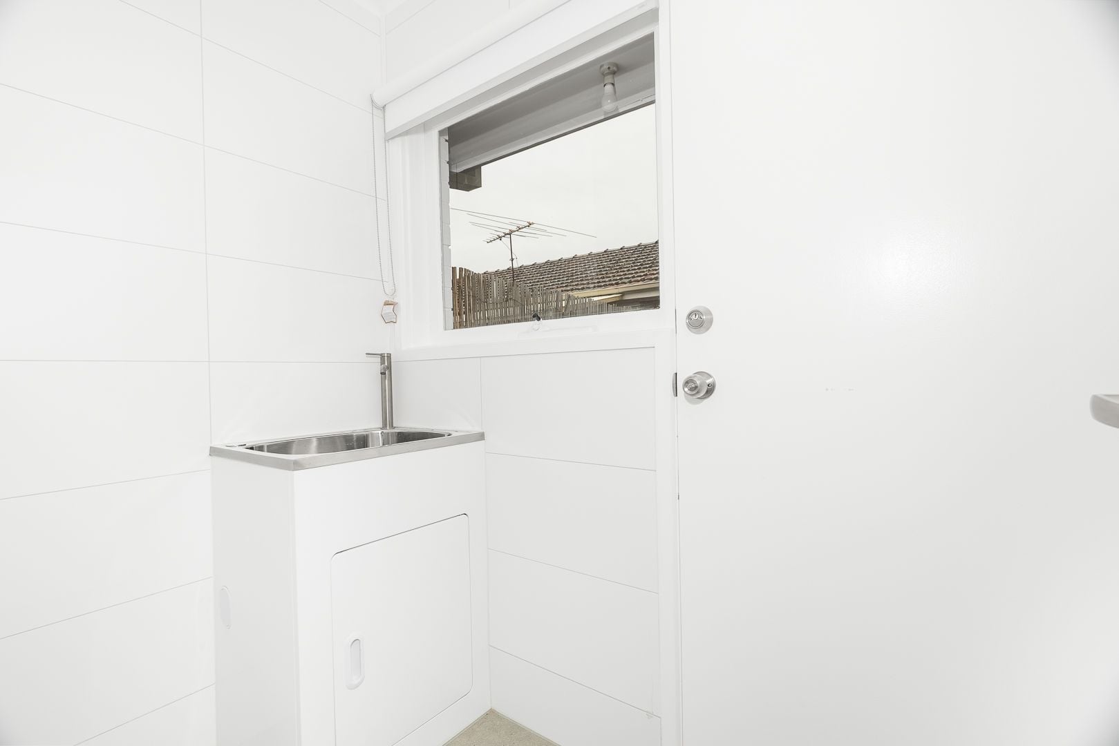 LOW MAINTENANCE 2 BEDROOM