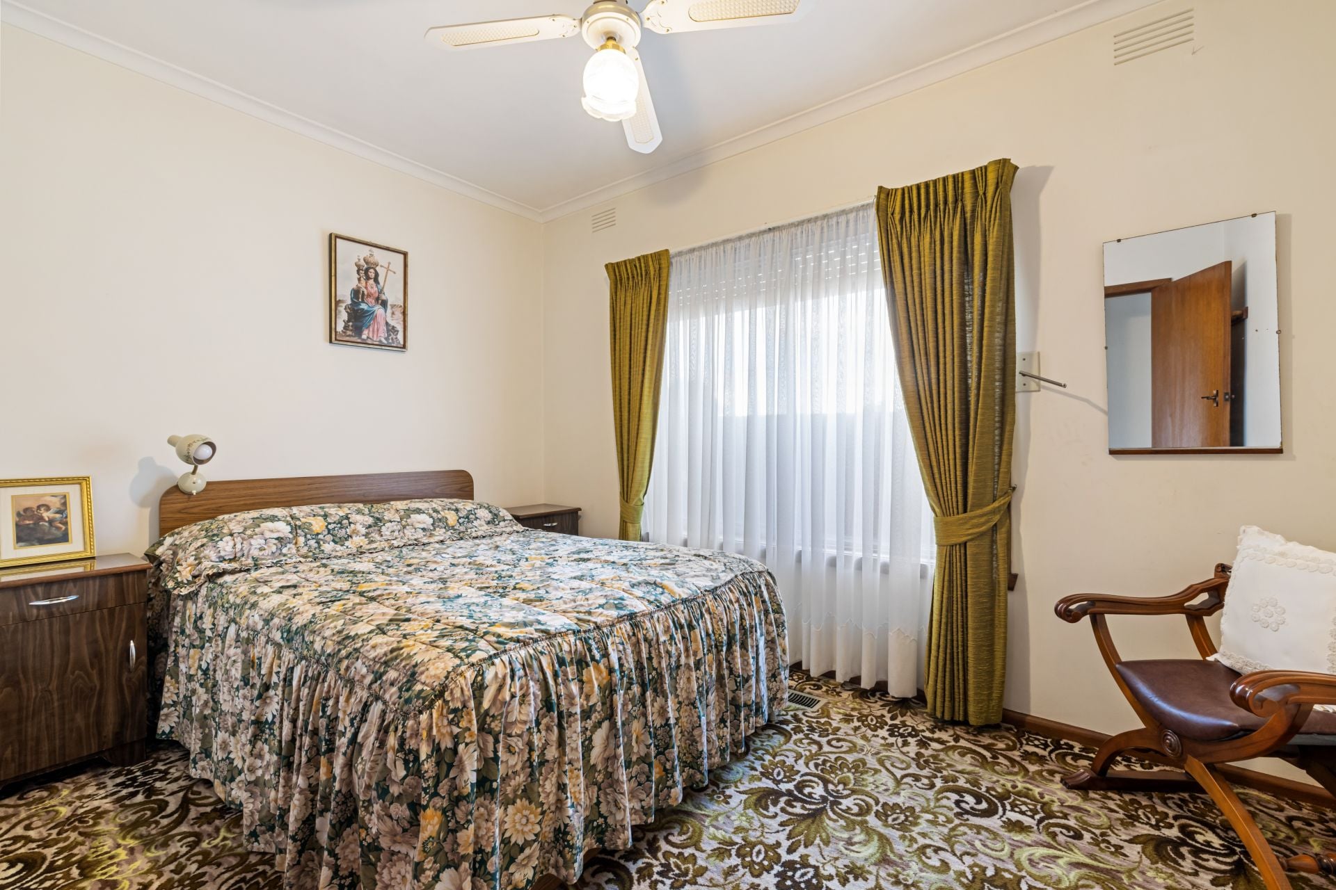 Spacious Family Living in a Quiet Court Location