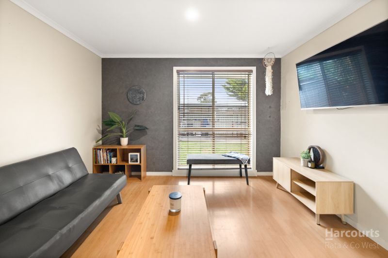 4 Egerton Way, Delahey