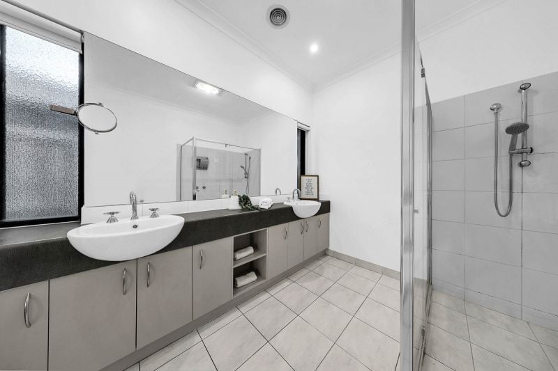 19 Stonebridge Rise, Epping