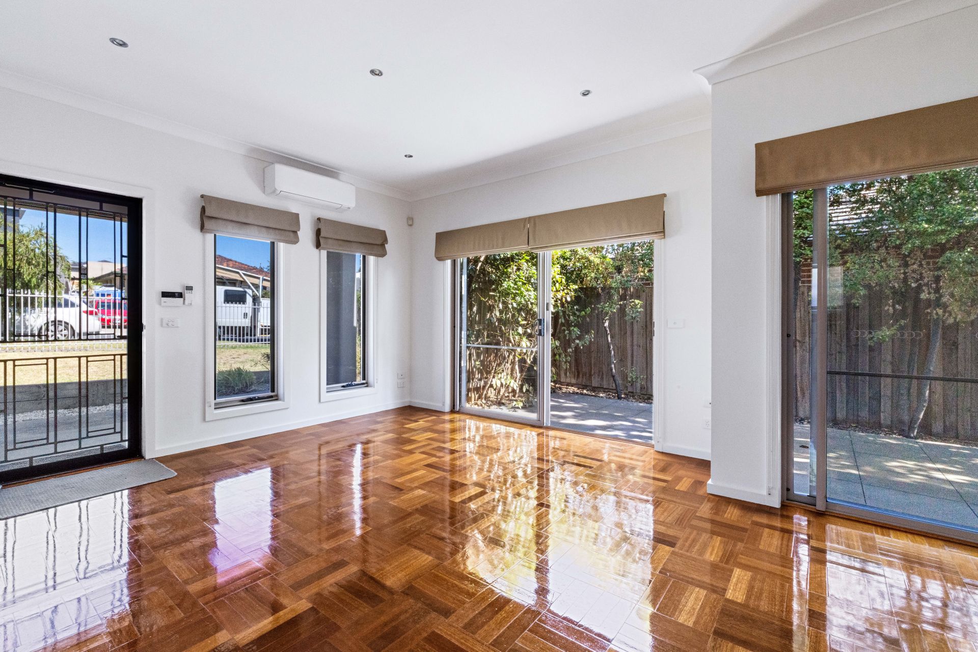 Stylish, Convenient & Low-Maintenance in a Prime Location