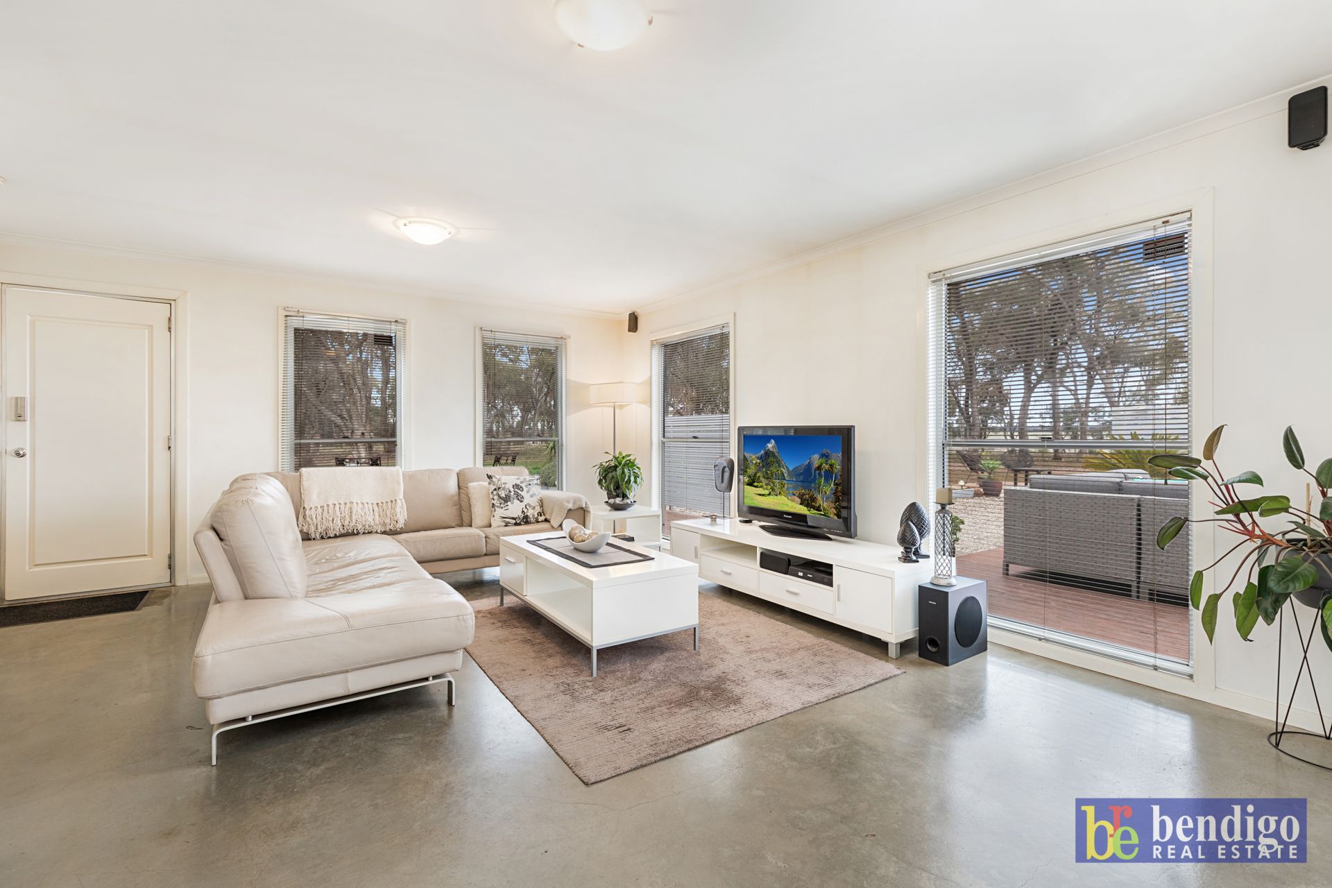 9 Pascoes Road Raywood VIC, Raywood - Thumbnail 2