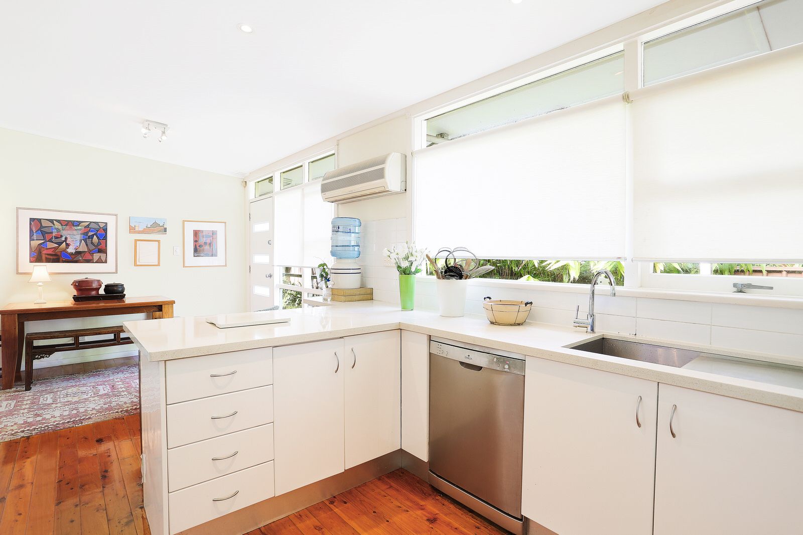 40 Cambrai Avenue ENGADINE 2233