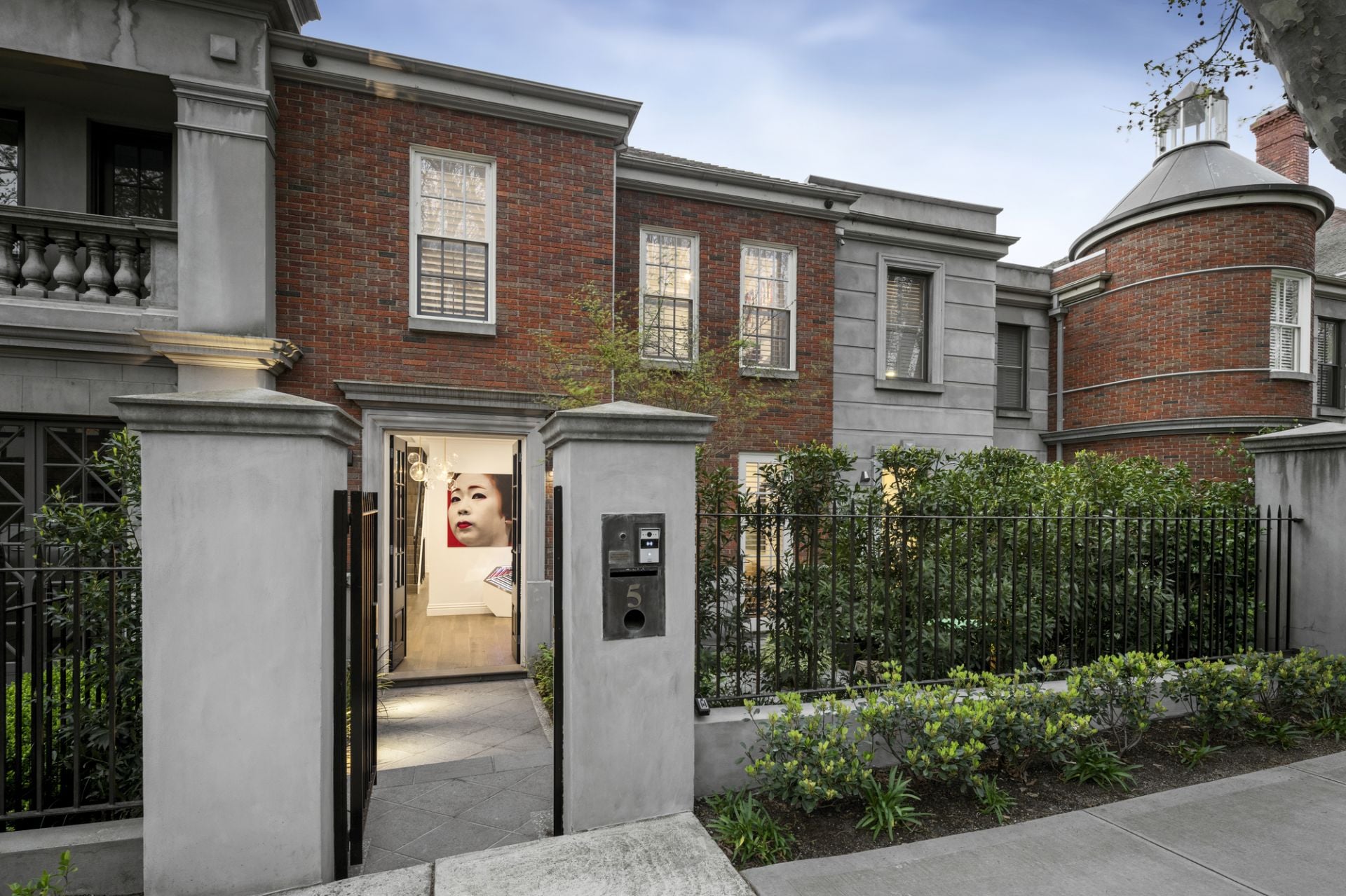 5 Landale Road, Toorak, Toorak - Thumbnail 2