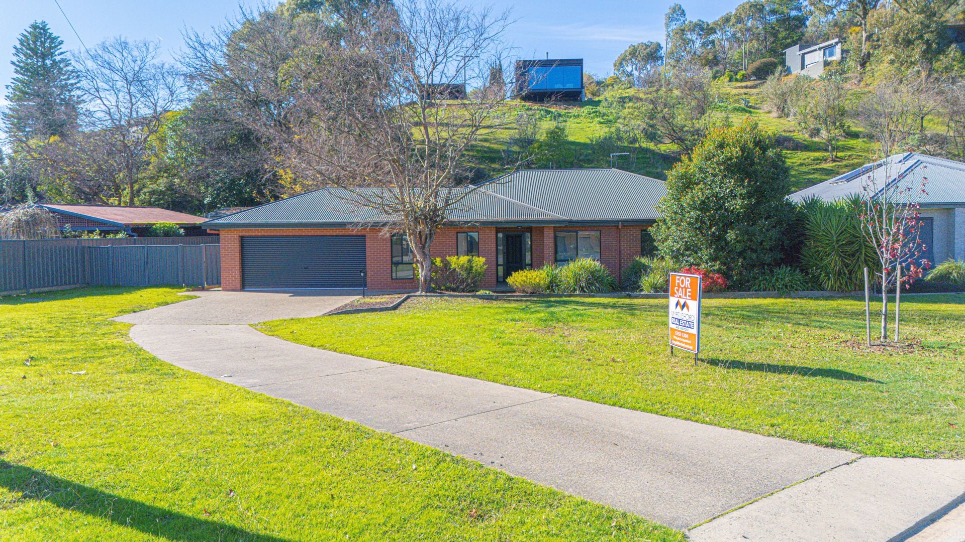 1 Robertson Street, MYRTLEFORD, Myrtleford - Image 1