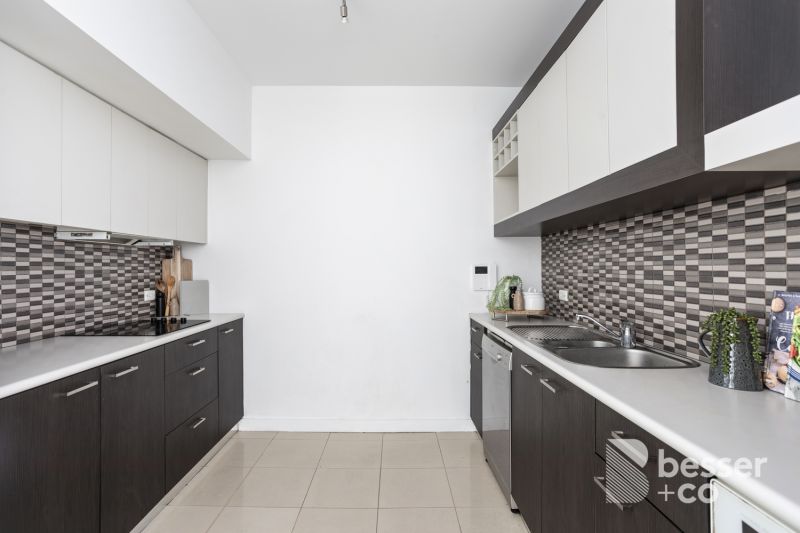 43/1 St Kilda Road, St Kilda - Thumbnail 4