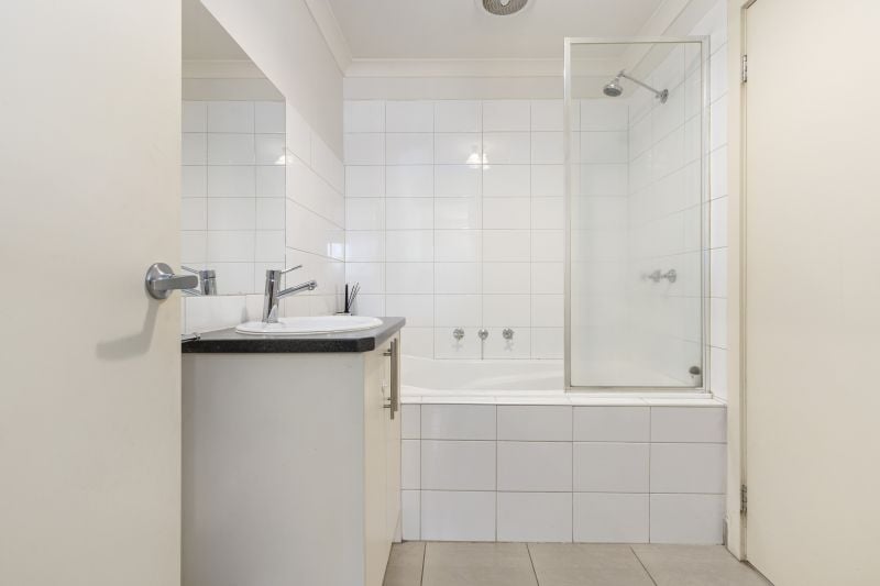 6/12 Kirkland Court, Epping