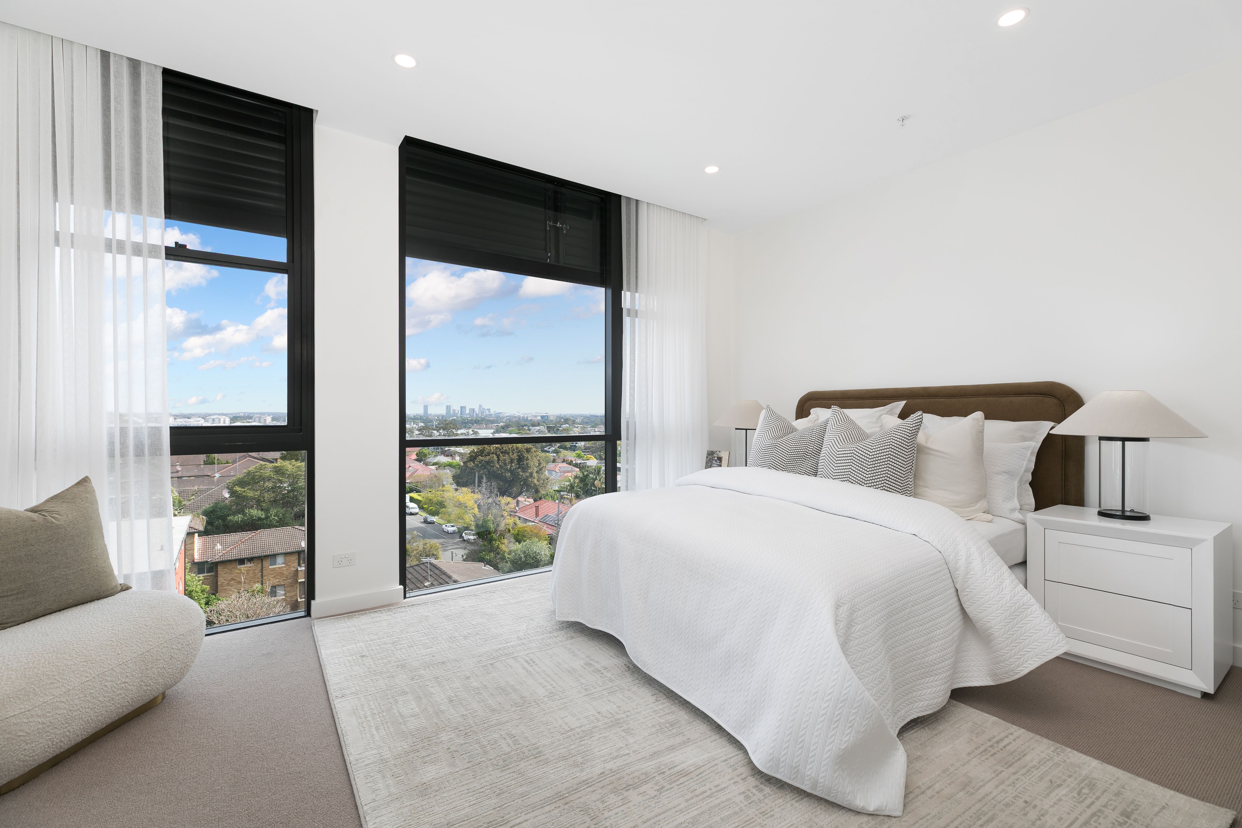 203/8 Western Crescent Gladesville 2111