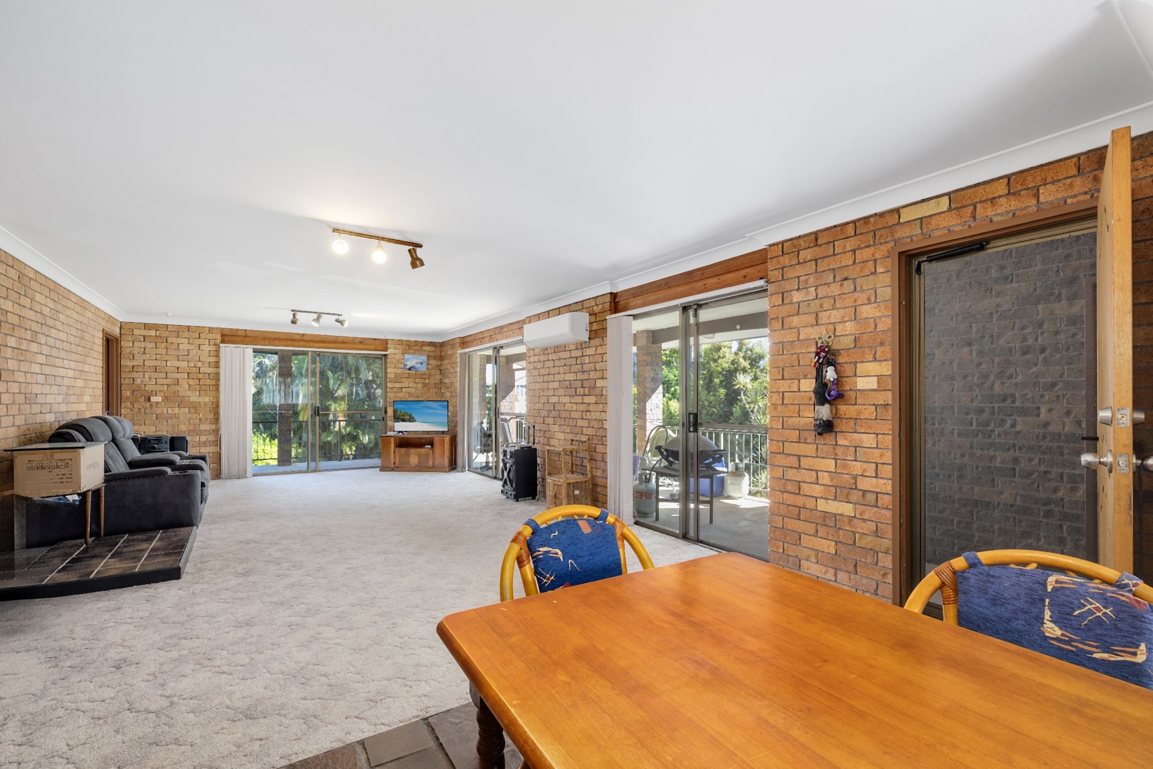 25 Bay Street, DUNBOGAN NSW 2443