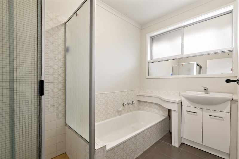 38 Buckmaster Drive, Mill Park