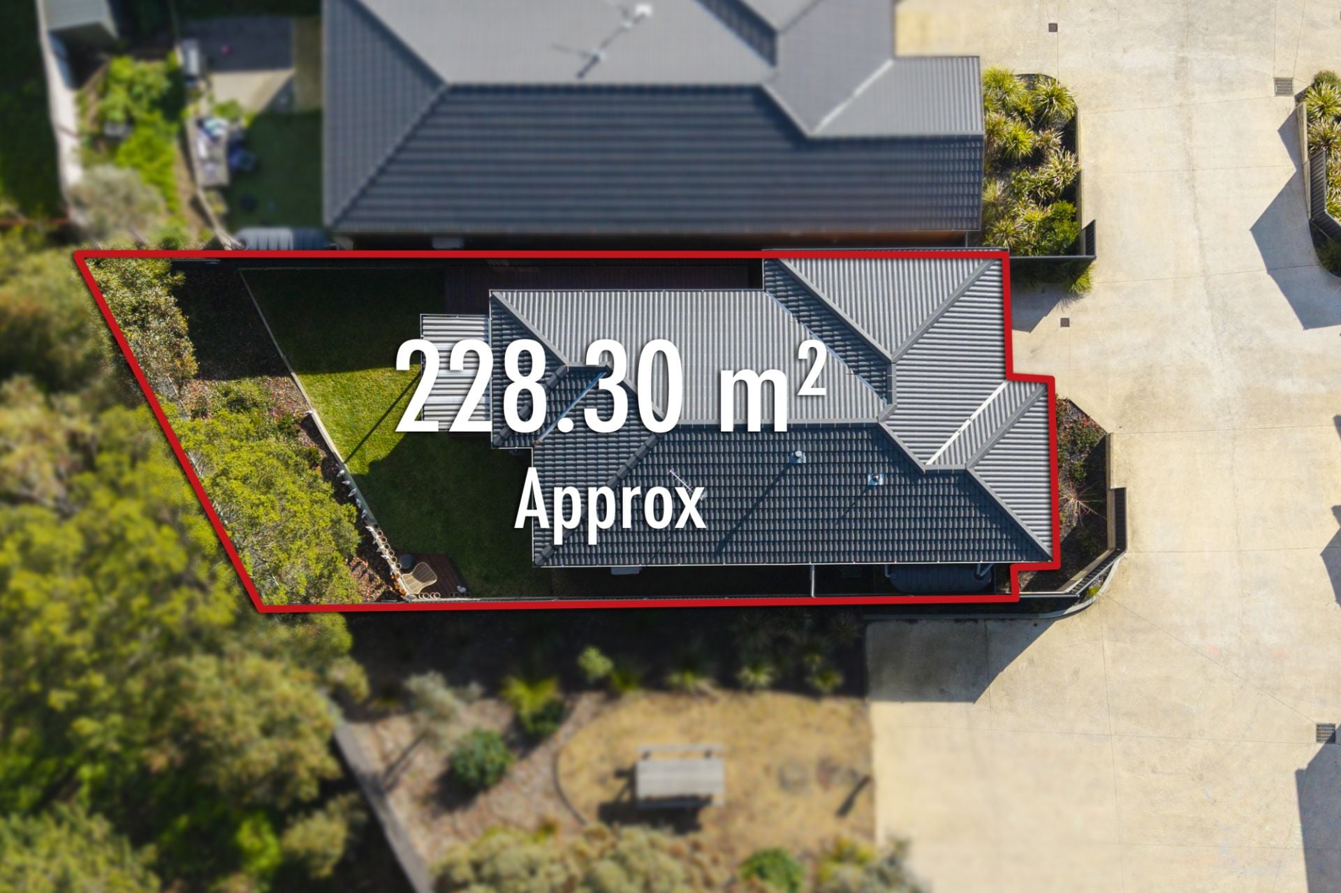9 Riverside Place, Under Offer, Under Offer - Thumbnail 3