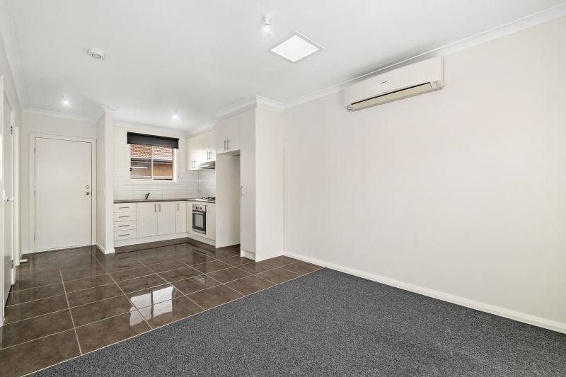 2/23 Midholm Court, Thomastown