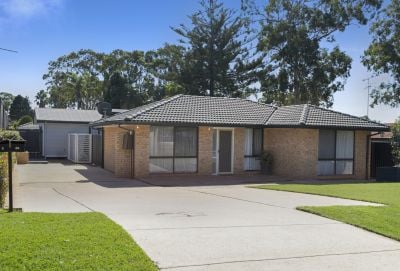 St Helens Park 8 & 8a Mulgara Place