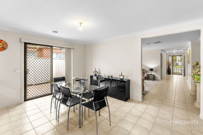 54 Springlake Avenue, Caroline Springs