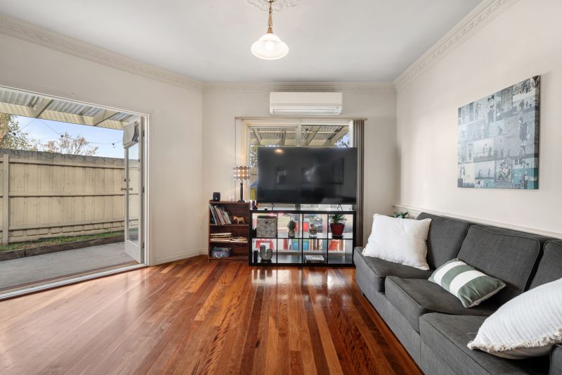 2/47 Burbank Drive, Reservoir