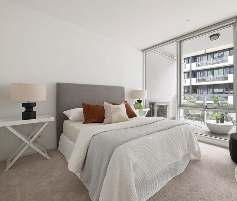 Bright, Spacious & Perfectly Positioned in South Yarra