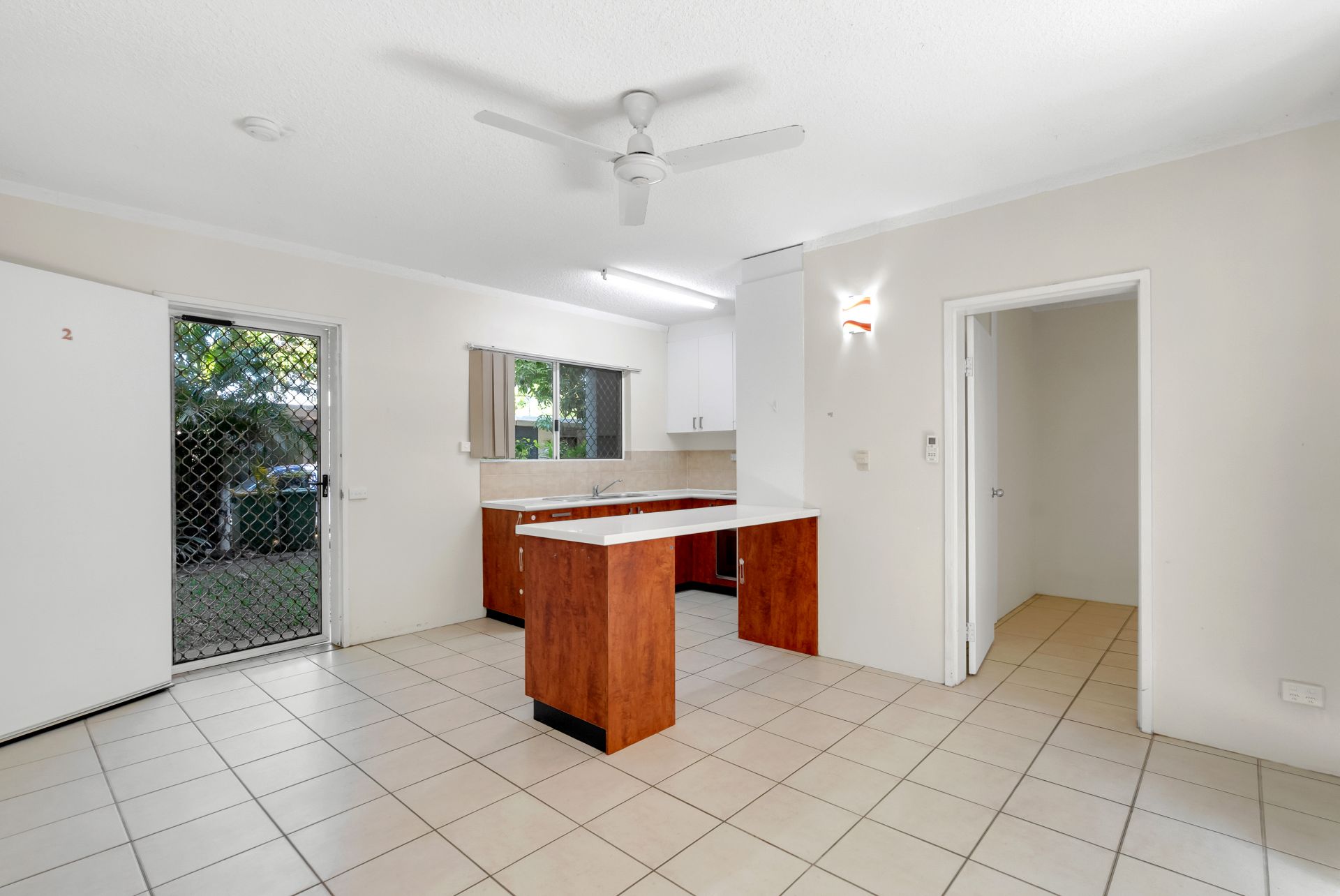 2/538 Varley Street, Yorkeys Knob QLD, Yorkeys Knob - Thumbnail 6