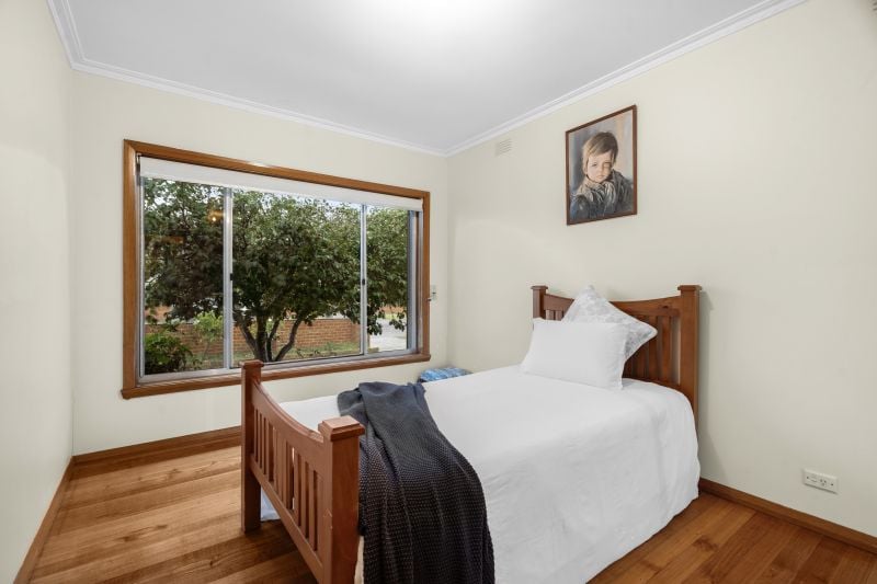 15 Elizabeth Drive, Lalor