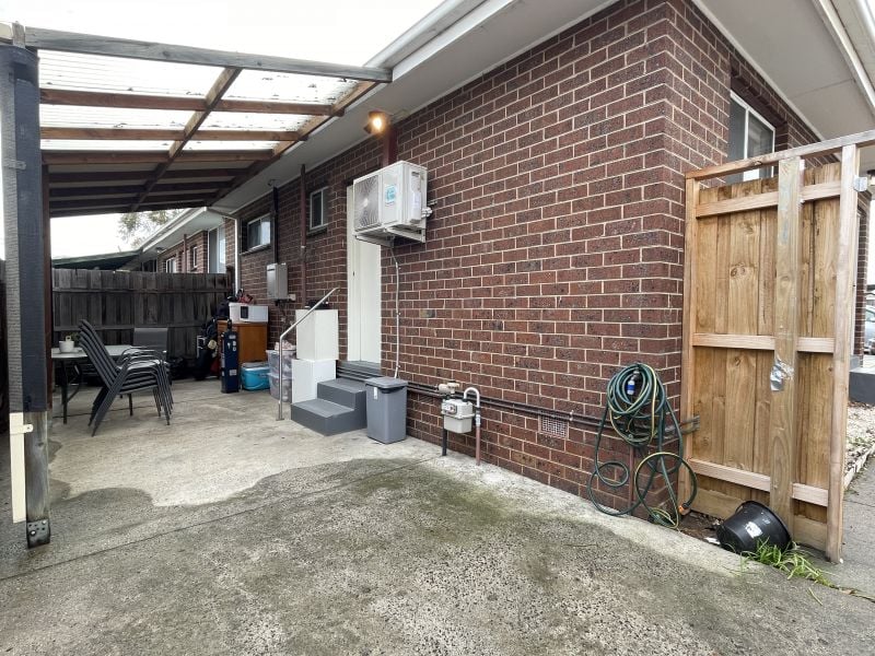 8/25 Newton Crescent, Lalor