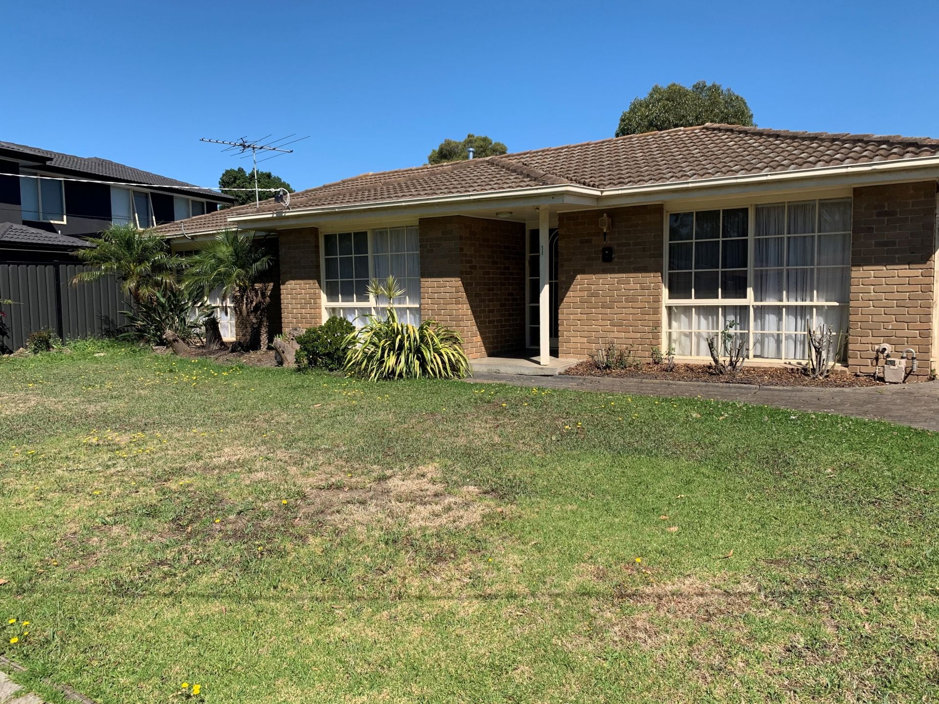 A Charming & Affordable Family Home !!!