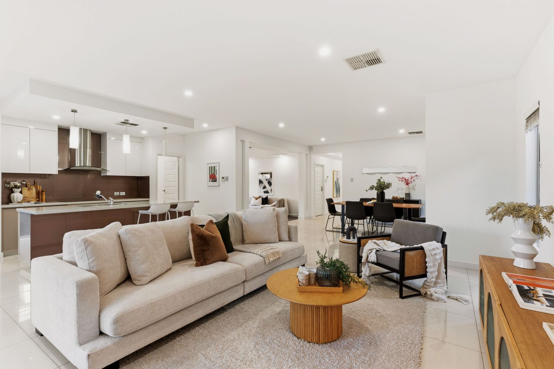 37 Charles Mathews Circle, St Clair, St Clair - Thumbnail 5