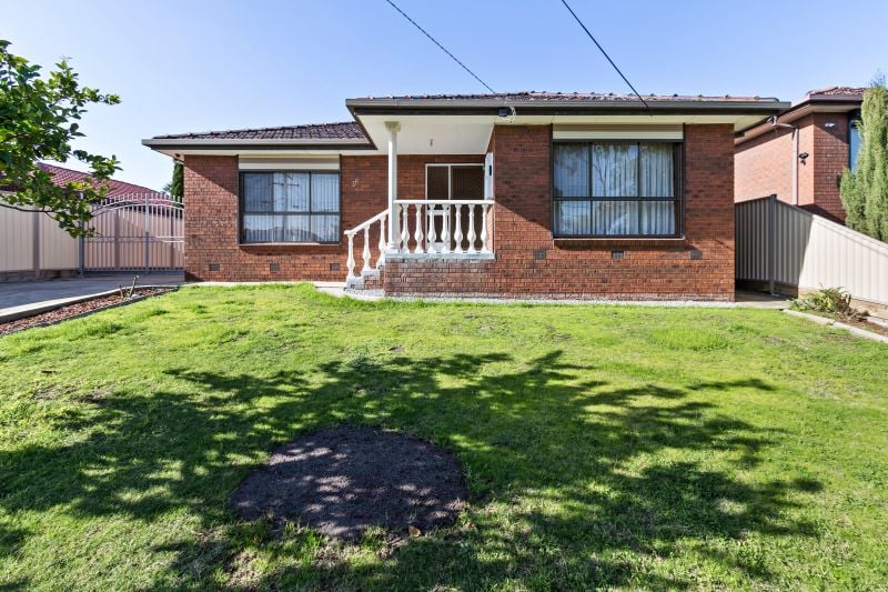 30 Wodonga Crescent, Thomastown