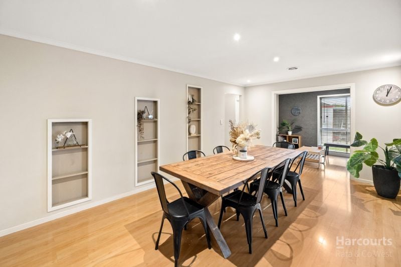 4 Egerton Way, Delahey