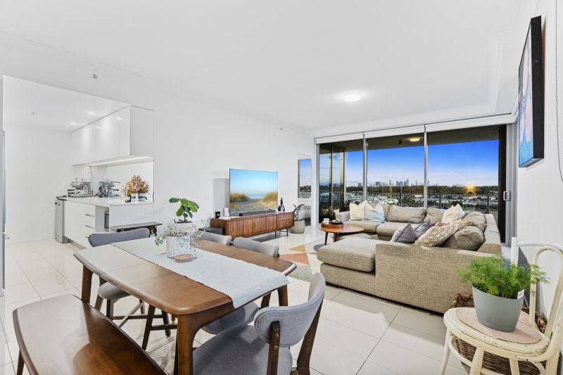 704/43 Harbour Town Drive, Biggera Waters - Thumbnail 6