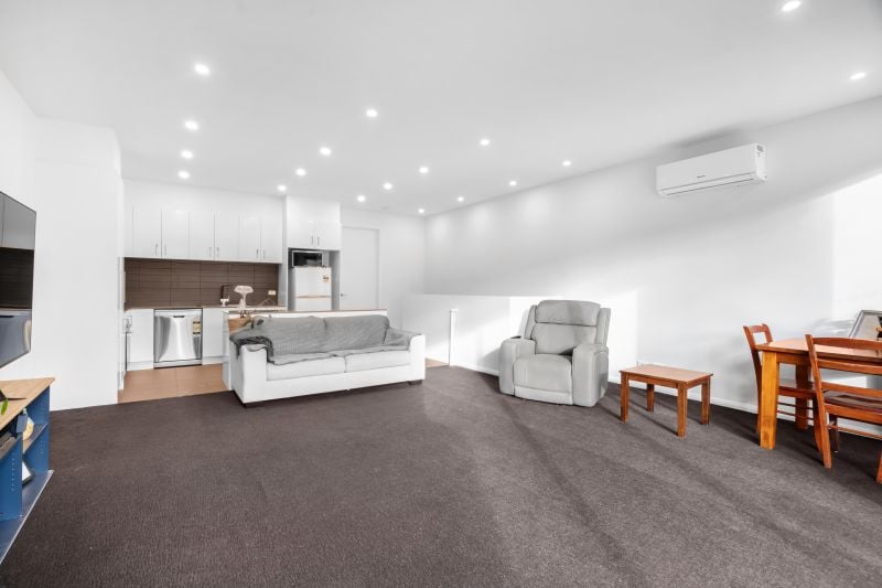 7/4 Vangelica Way, South Morang