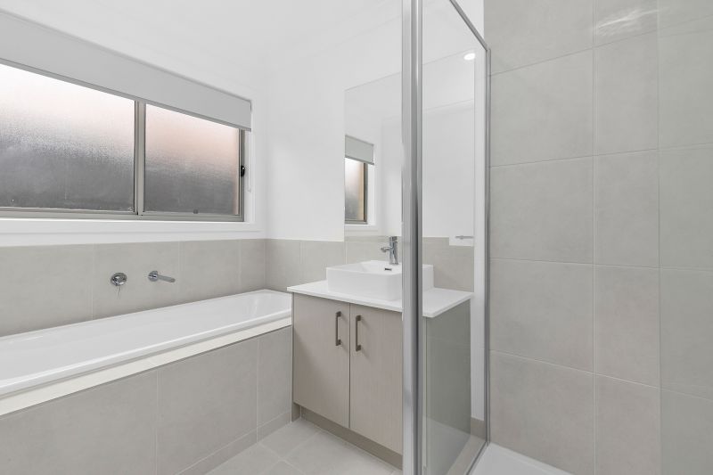 51 Oleander Circuit, Beveridge