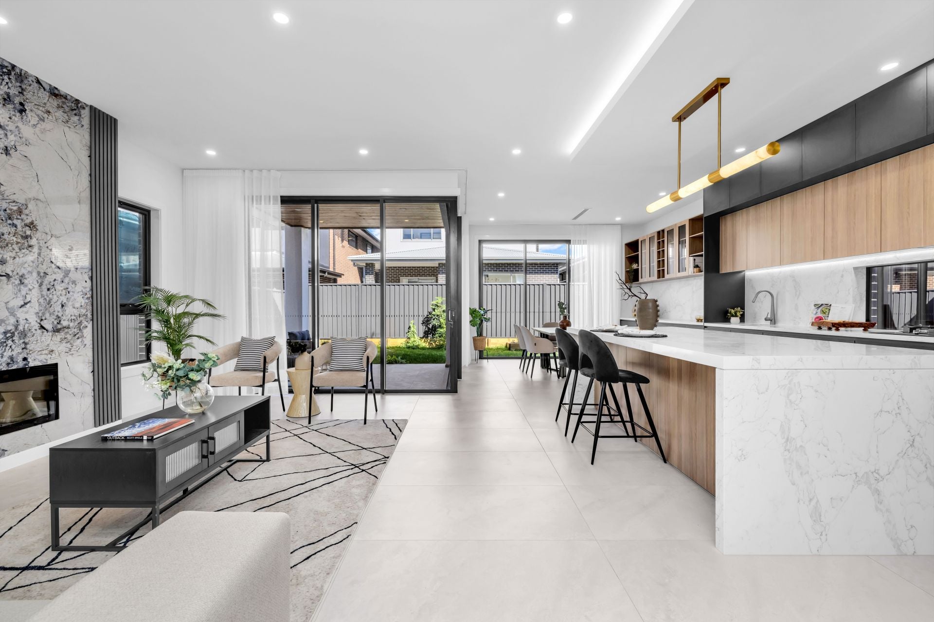33 Tipperary Street, Box Hill - Thumbnail 2
