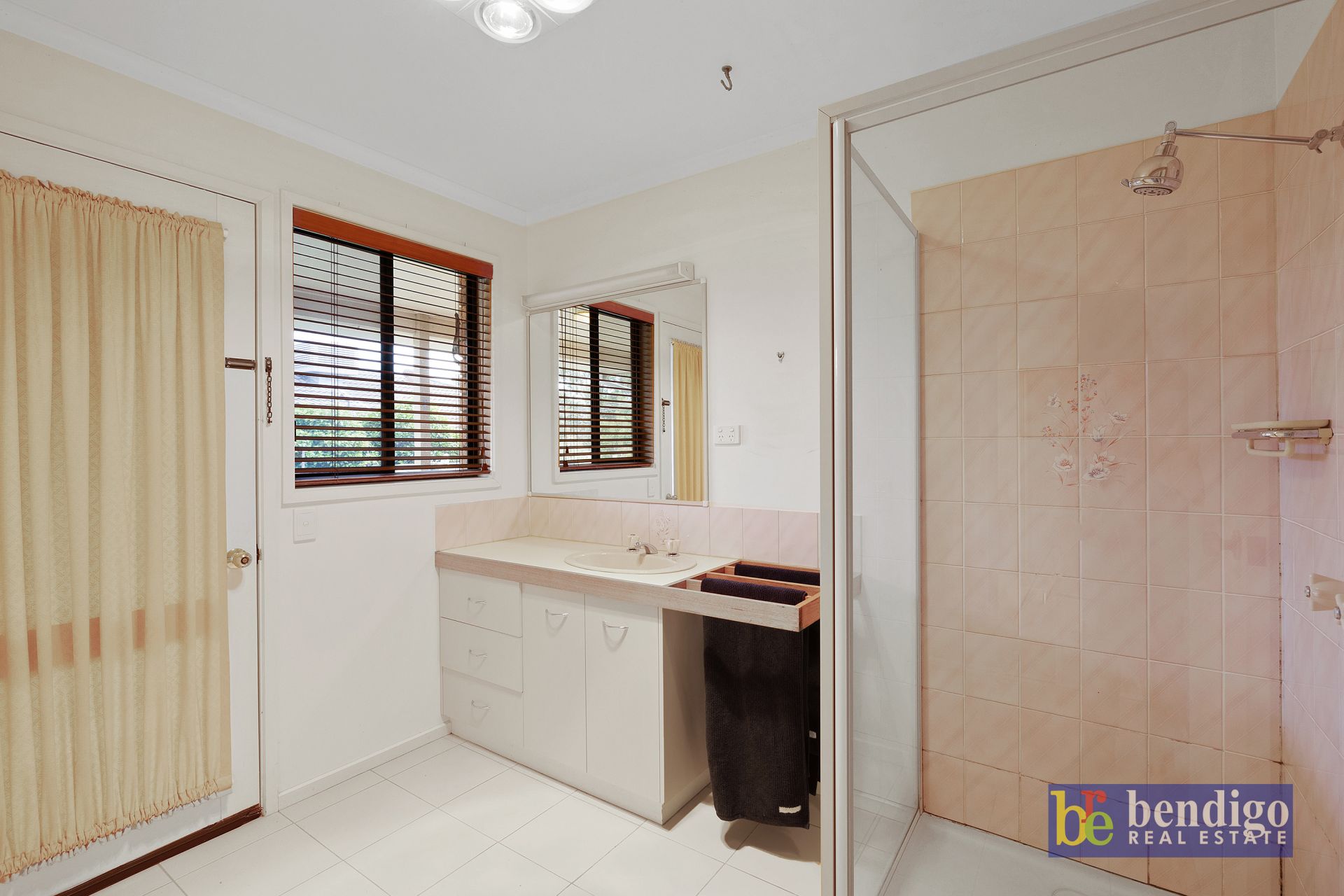 6 Mayfield Parade Strathdale VIC, Strathdale - Thumbnail 6