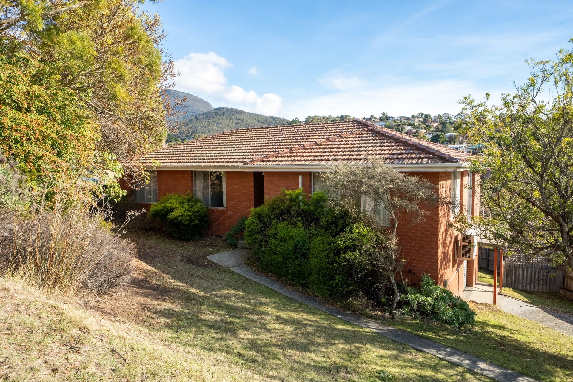 41 Sharps Rd LENAH VALLEY TAS, Lenah Valley - Thumbnail 2