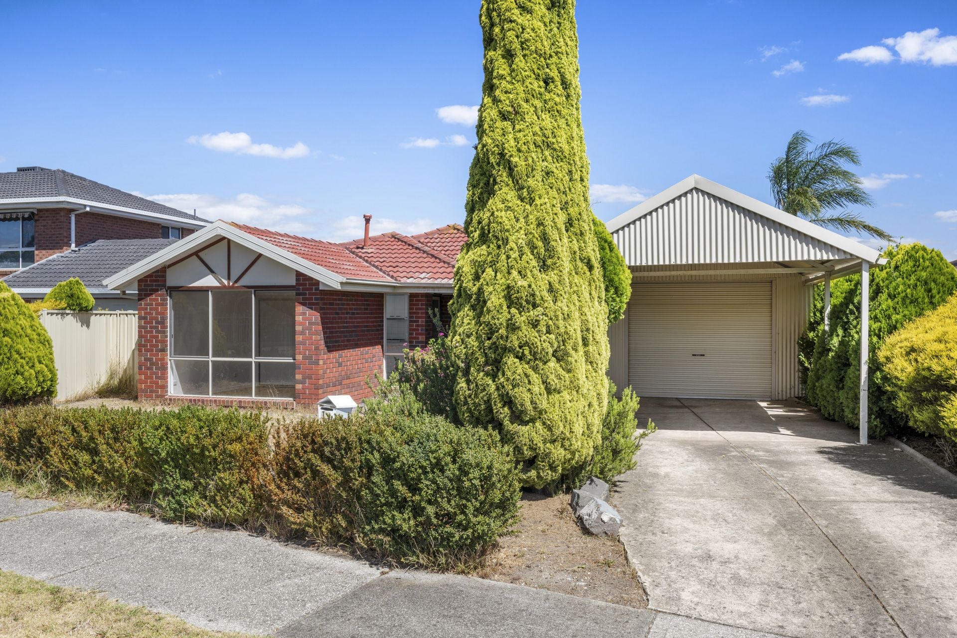 SPACIOUS FAMILY HOME IN A PRIME LOCATION