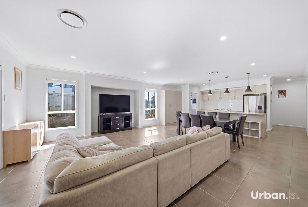 Oran Park 16 Herd Street