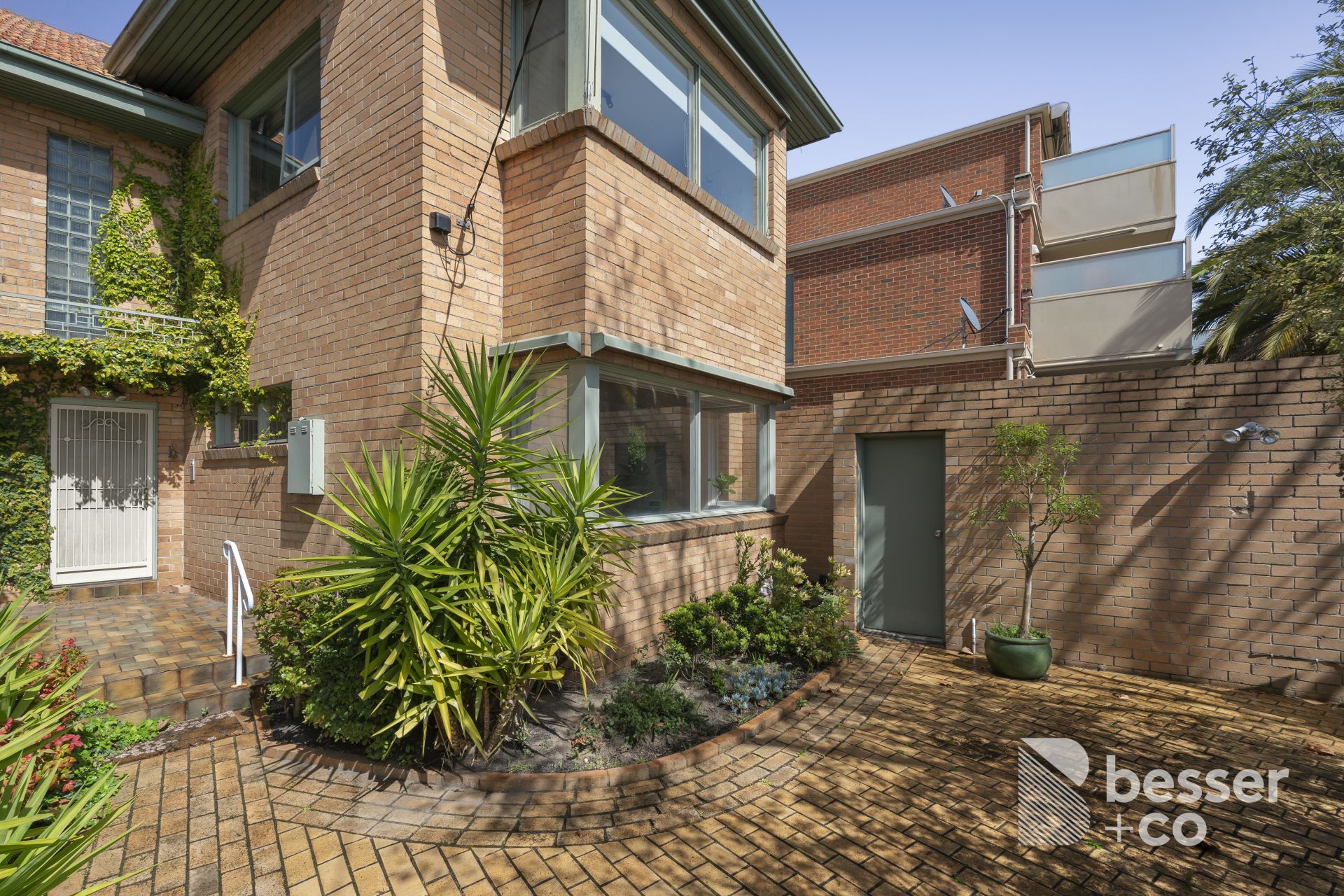 510 Dandenong Road, Caulfield North - Thumbnail 2