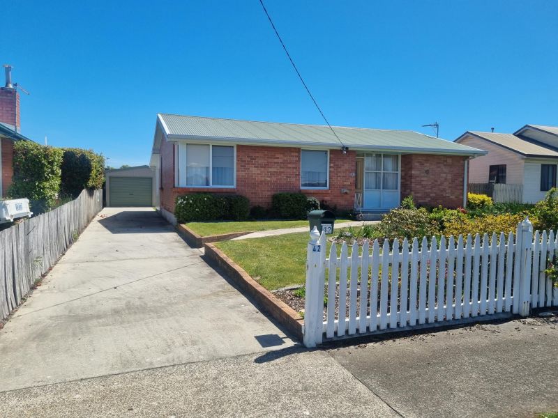 3
 
 
 
  
 
 
 1
 
 
 
  
 
 
 1
 
 
 
 
 
 
 
 42 Laura Street, Latrobe TAS 7307, Latrobe - Thumbnail 2